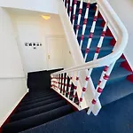 Mond, am Warnemünder Kirchenplatz