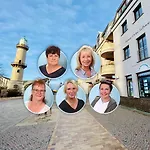 Mond, Am Warnemünder Kirchenplatz Apartment